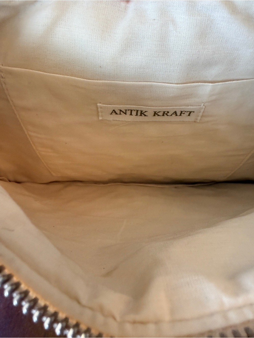 Mother of Pearl Shell Clutch - Picture 4 of 7